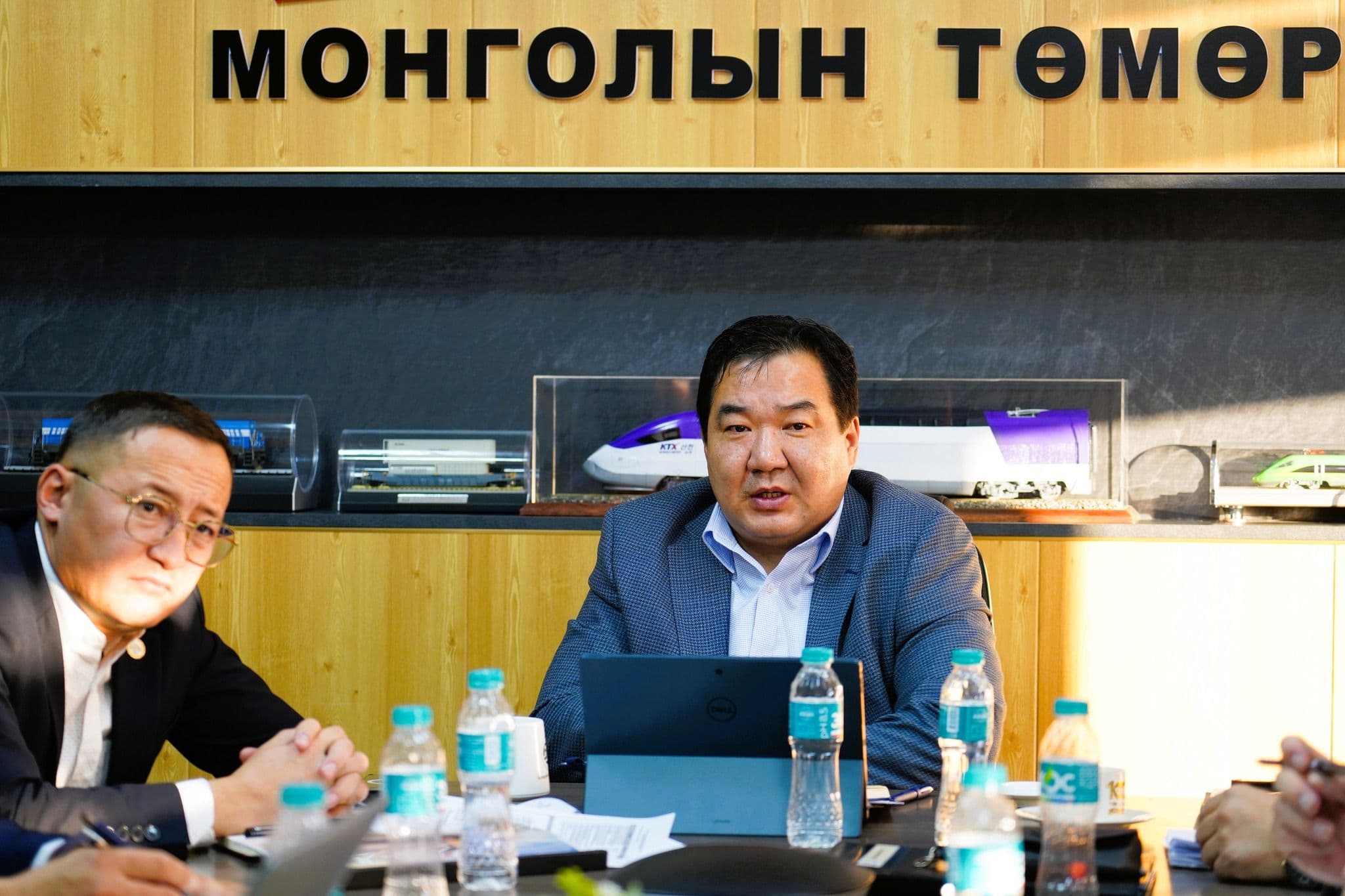 ГҮЙЦЭТГЭХ ЗАХИРЛЫН ӨРГӨТГӨСӨН ШУУРХАЙ ХУРАЛ БОЛЛОО