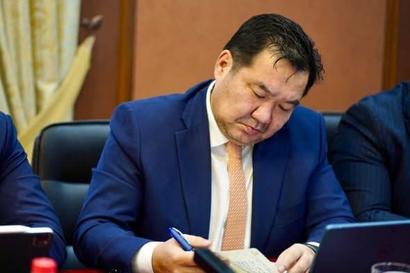 ЗАМ, ТЭЭВРИЙН САЙДЫН ШУУРХАЙ ХУРАЛ БОЛЛОО